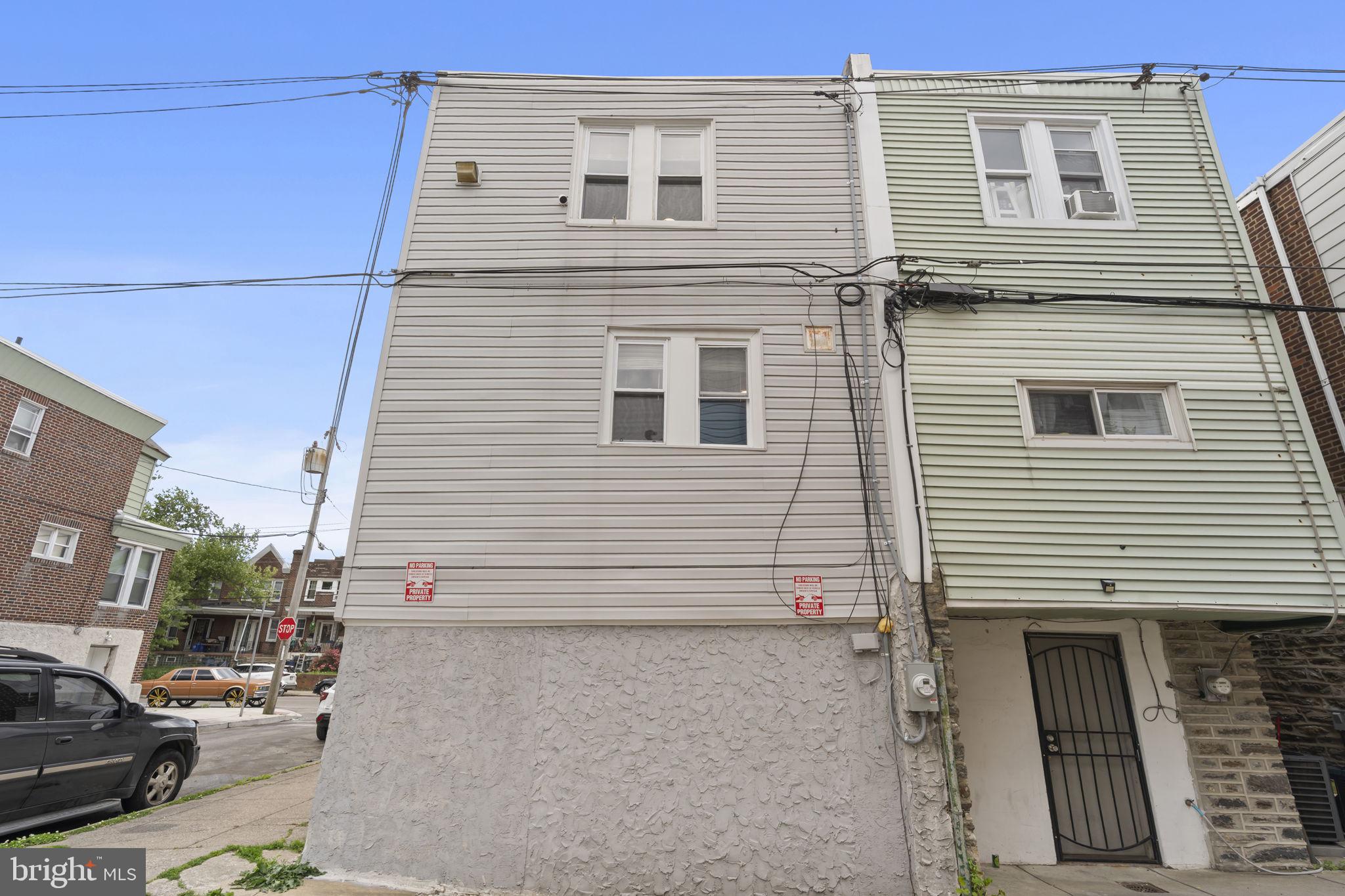 LAWNCREST - Residential