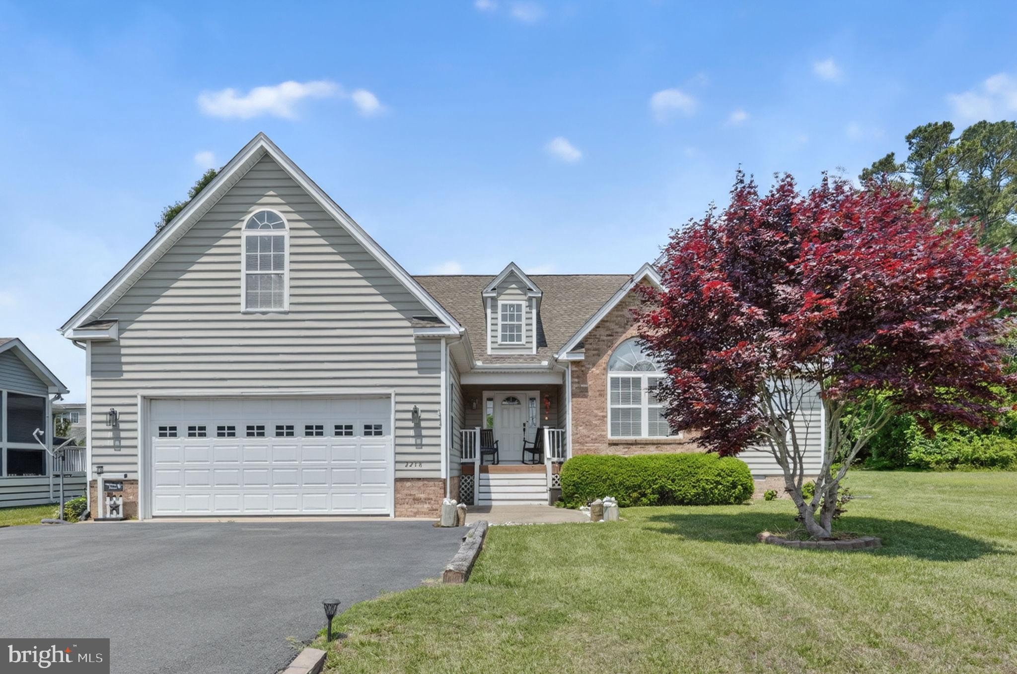 CAPTAIN'S COVE - Residential