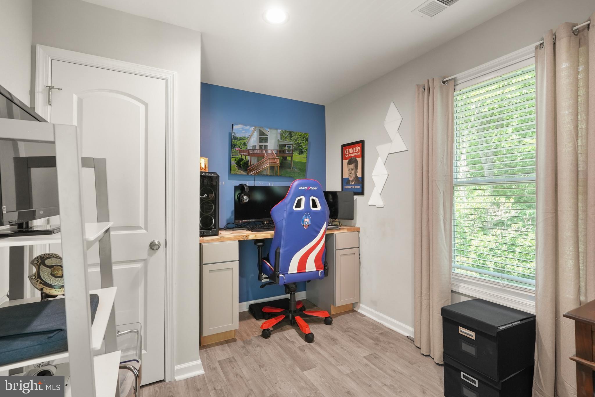 JUNEWOOD ESTATES - Residential