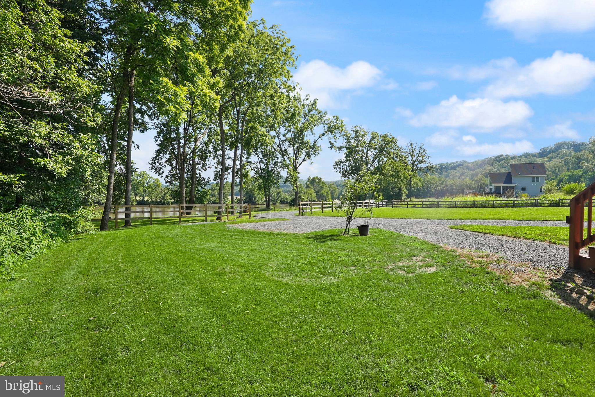 JUNEWOOD ESTATES - Residential