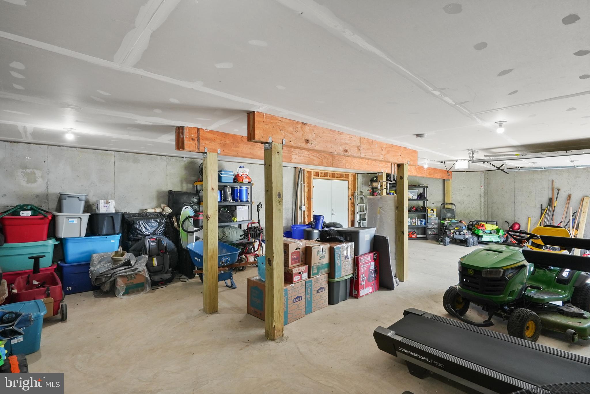 JUNEWOOD ESTATES - Residential