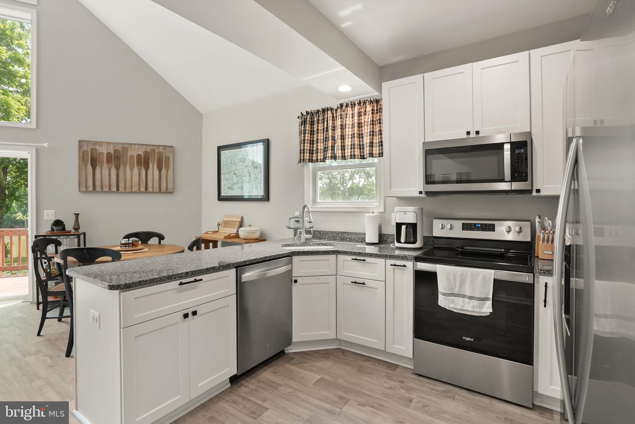 JUNEWOOD ESTATES - Residential