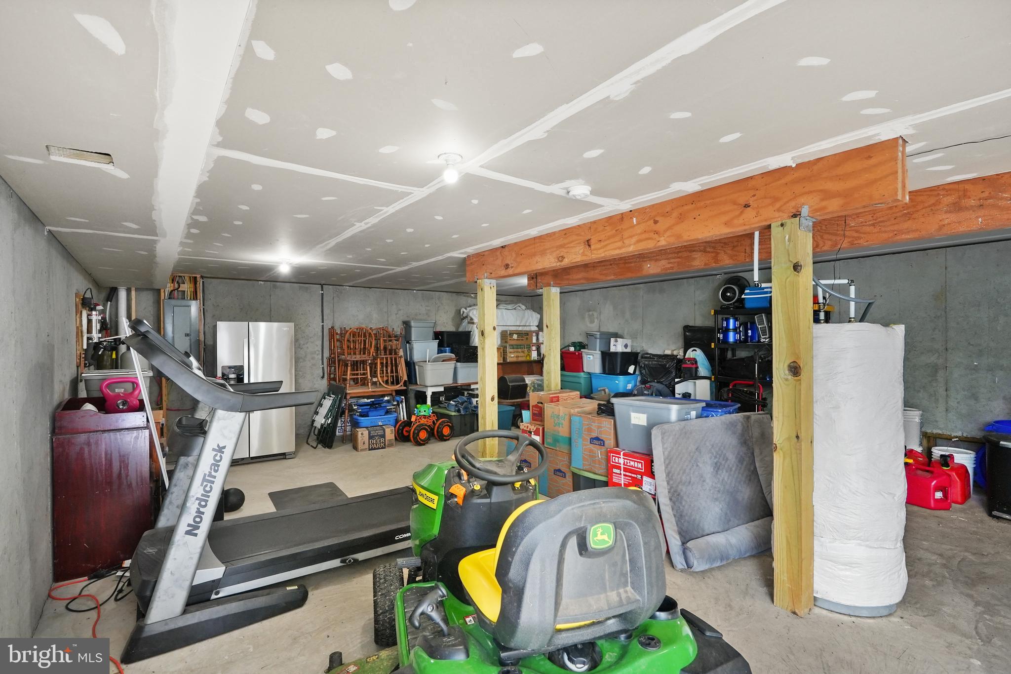 JUNEWOOD ESTATES - Residential