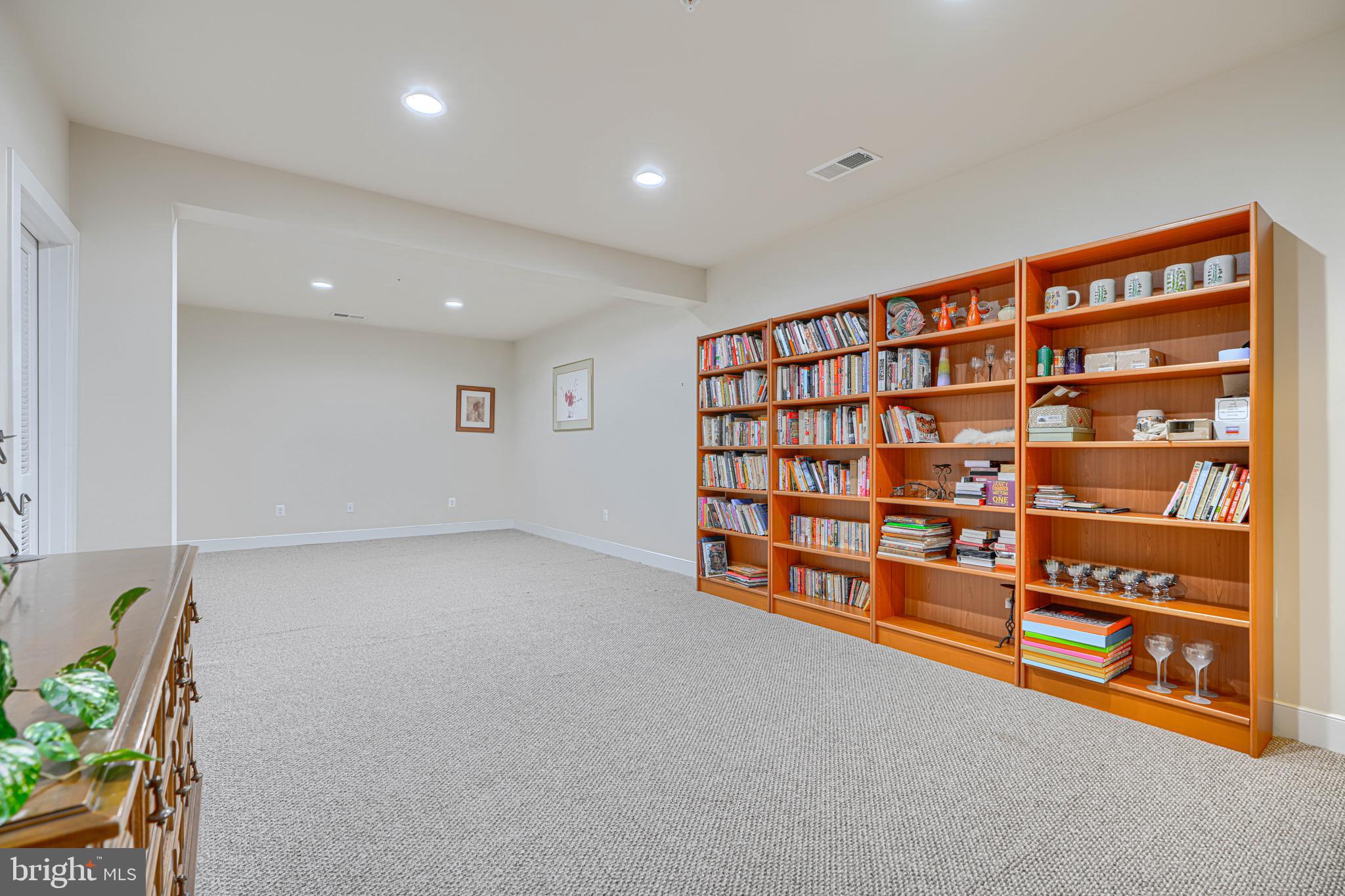 WALDEN WOODS - Residential