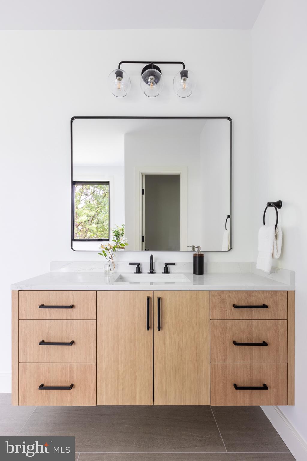 PIMMIT HILLS - Residential