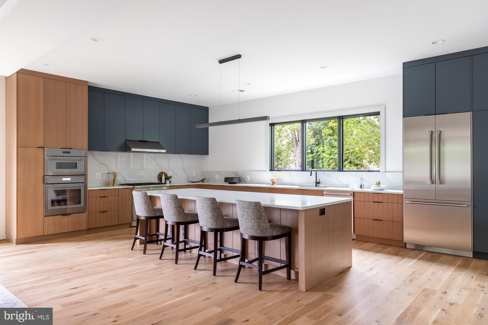 PIMMIT HILLS - Residential