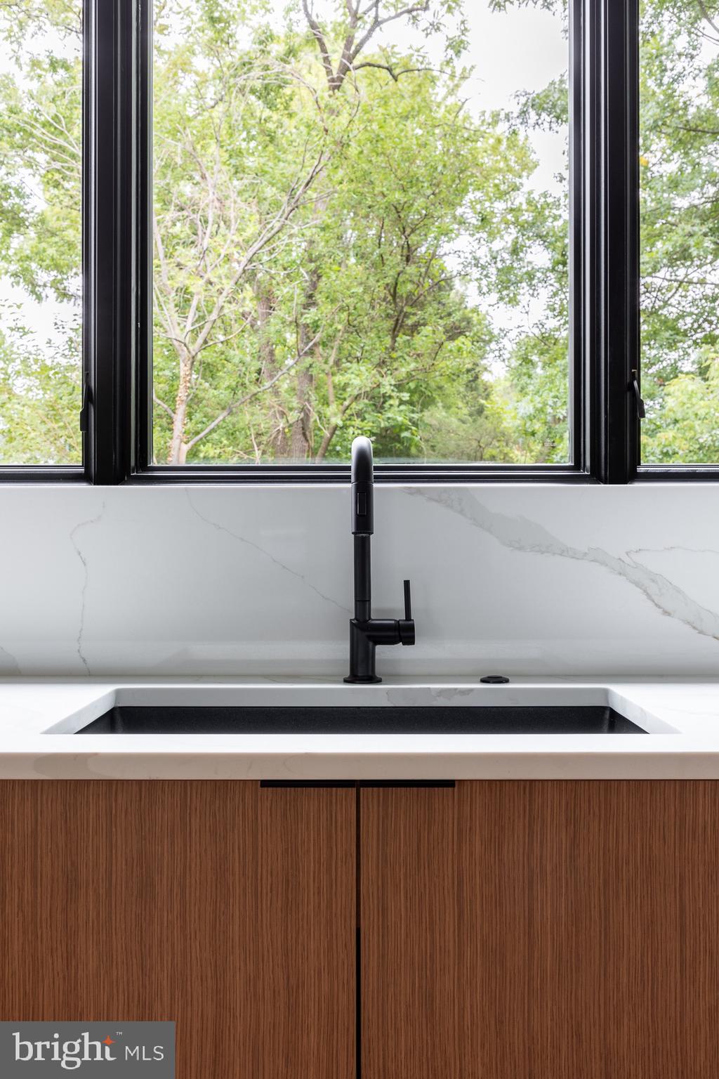 PIMMIT HILLS - Residential