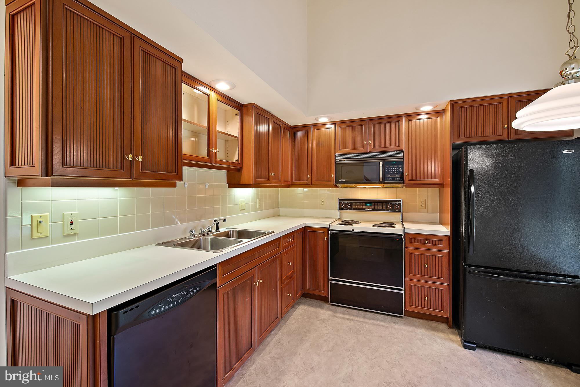 WILLOW VALLEY CONDOS - Residential