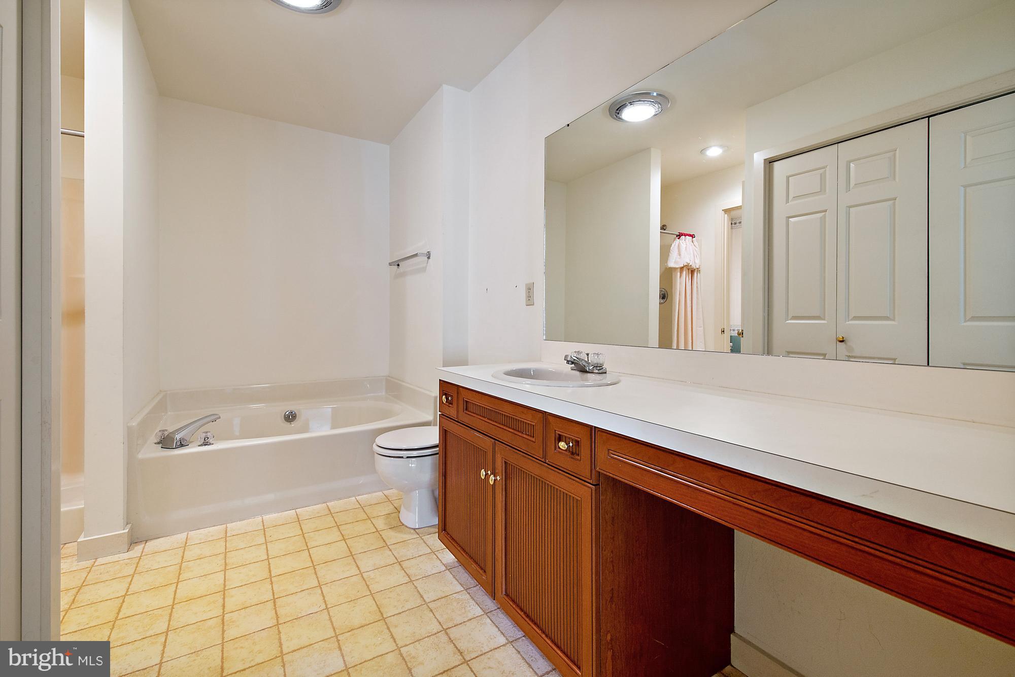 WILLOW VALLEY CONDOS - Residential