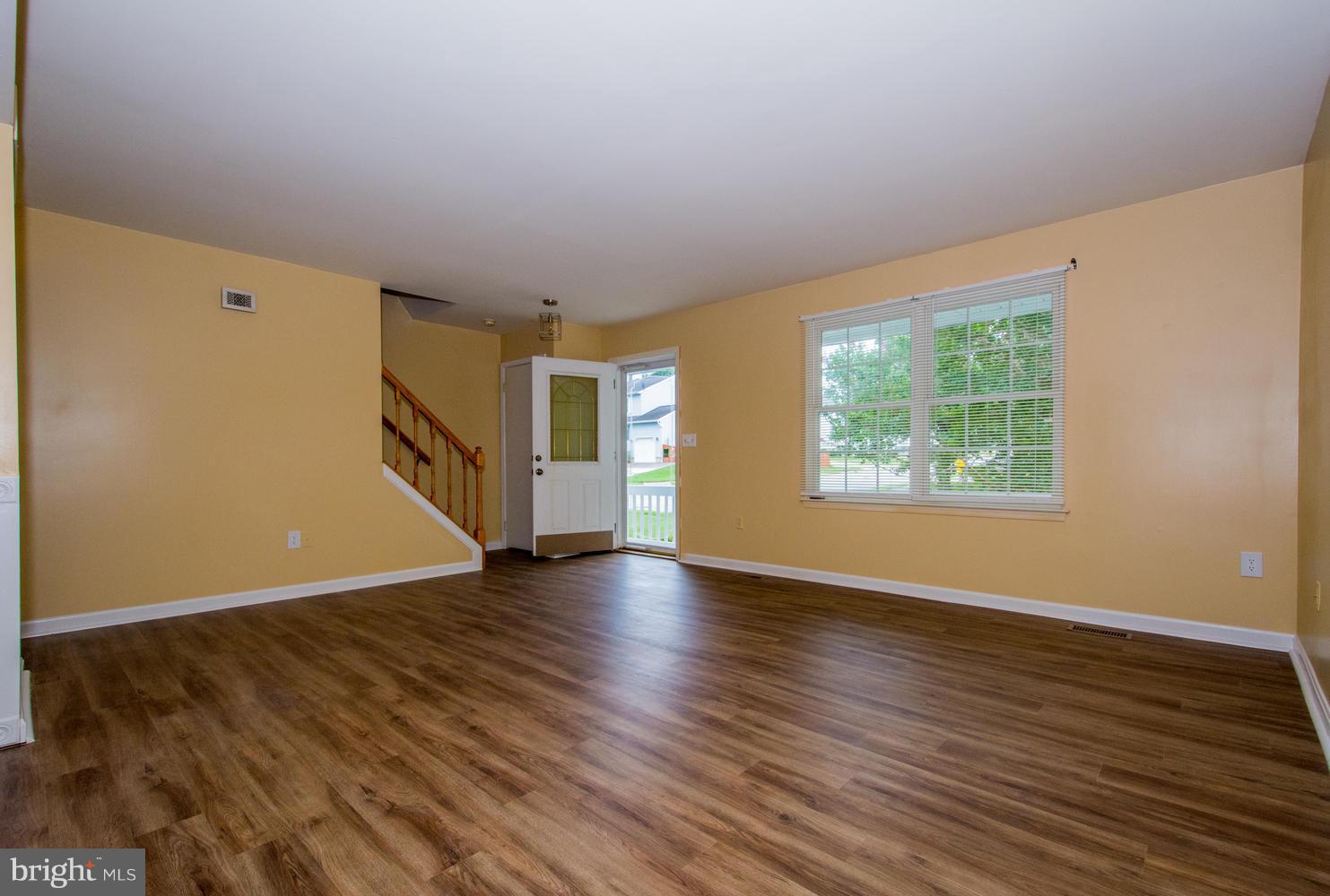 QUEENS PARK - Residential