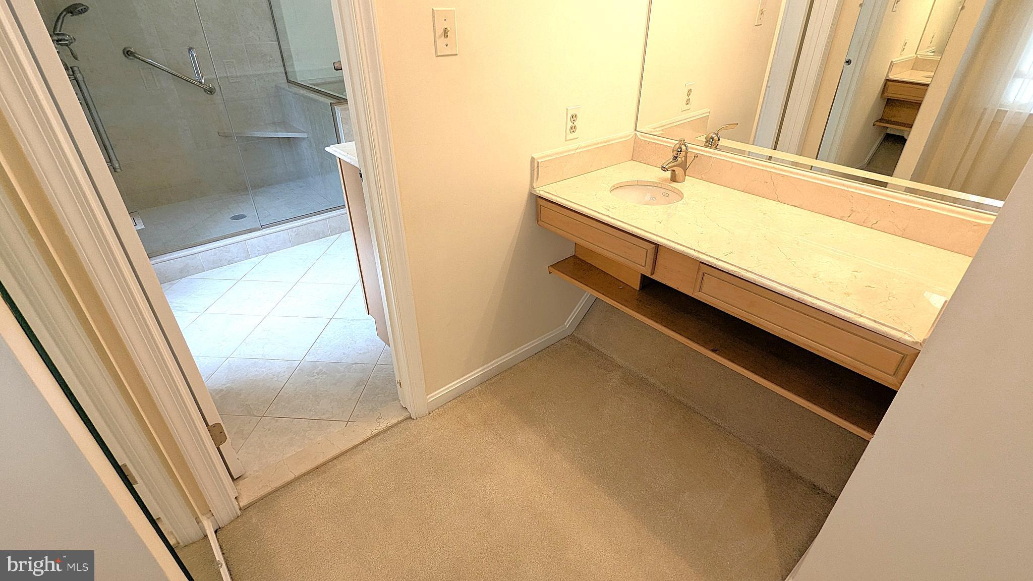 RESTON - Residential Lease