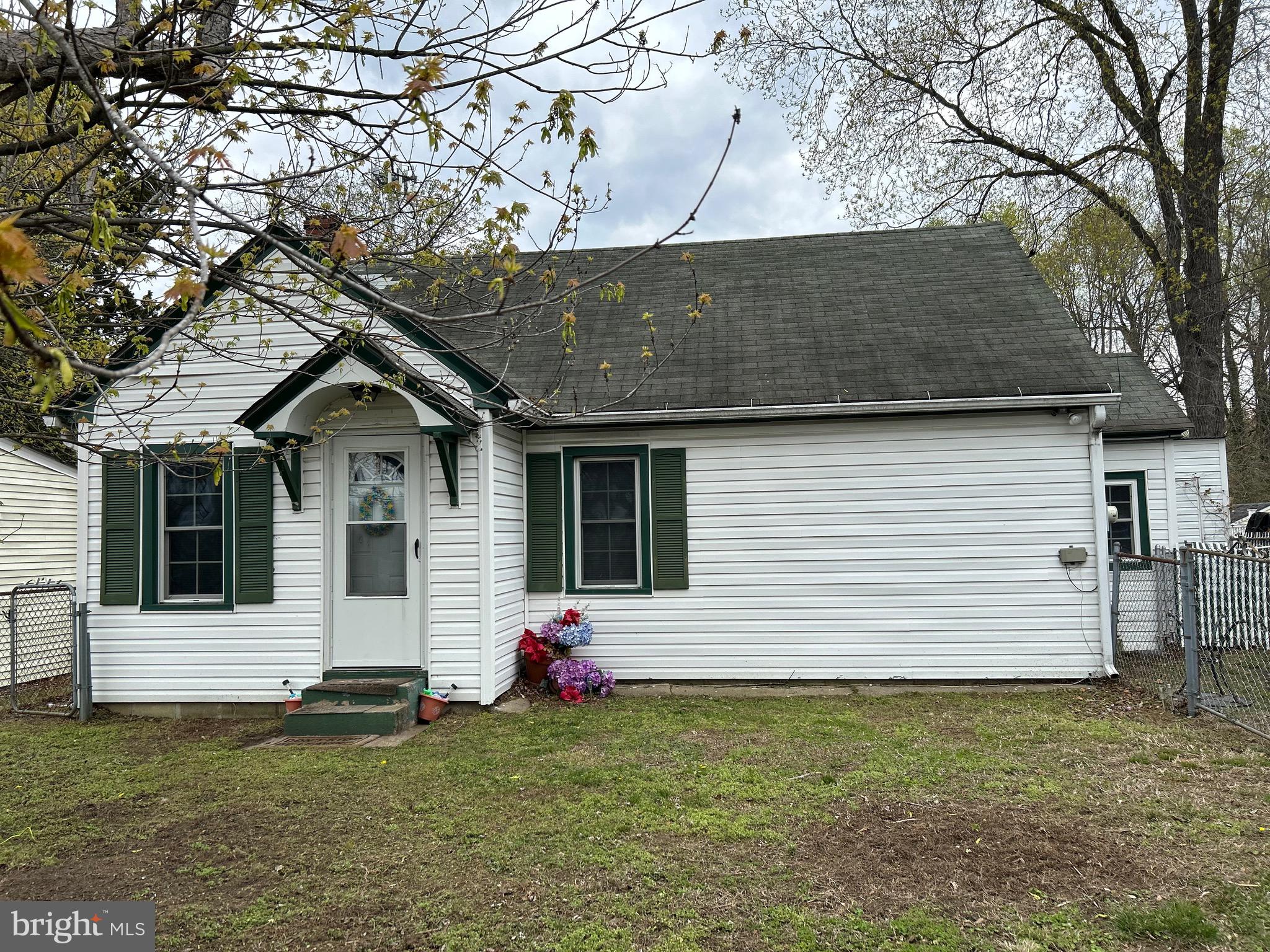 BACK ON THE MARKET AT NO FAULT TO SELLER . Whether you're getting started with investing, purchasing your first home or downsizing because all of the kids are out of the house (woohoo!!) - This cozy 2 bedroom 1 bath located at 27 Asbury Avenue is worth the look. A short distance from Brecknock Park and immediate and easy access to Rt 13 makes the location of this home extremely convenient. Stop by today to take a look!