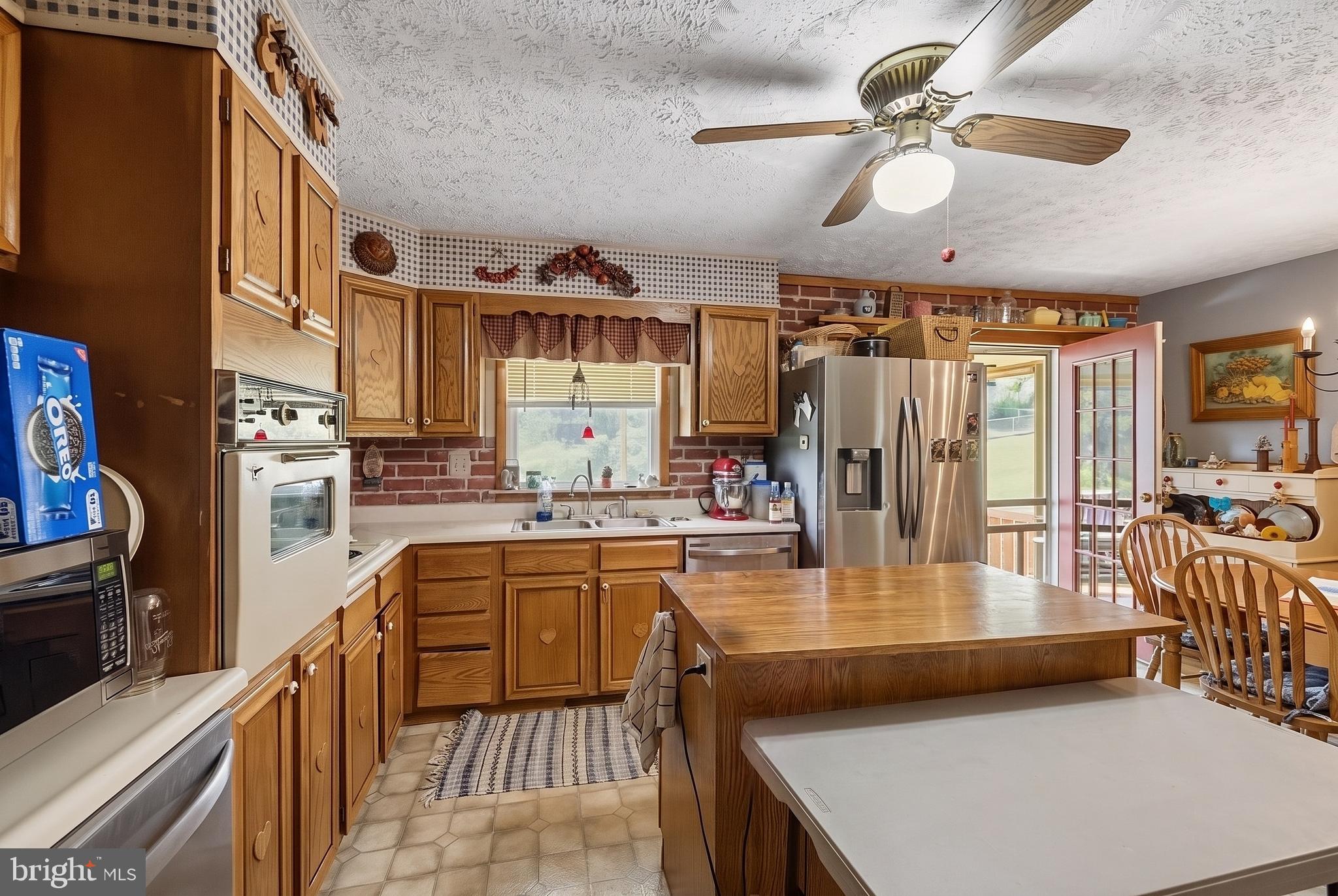 MT LAKE PARK - Residential