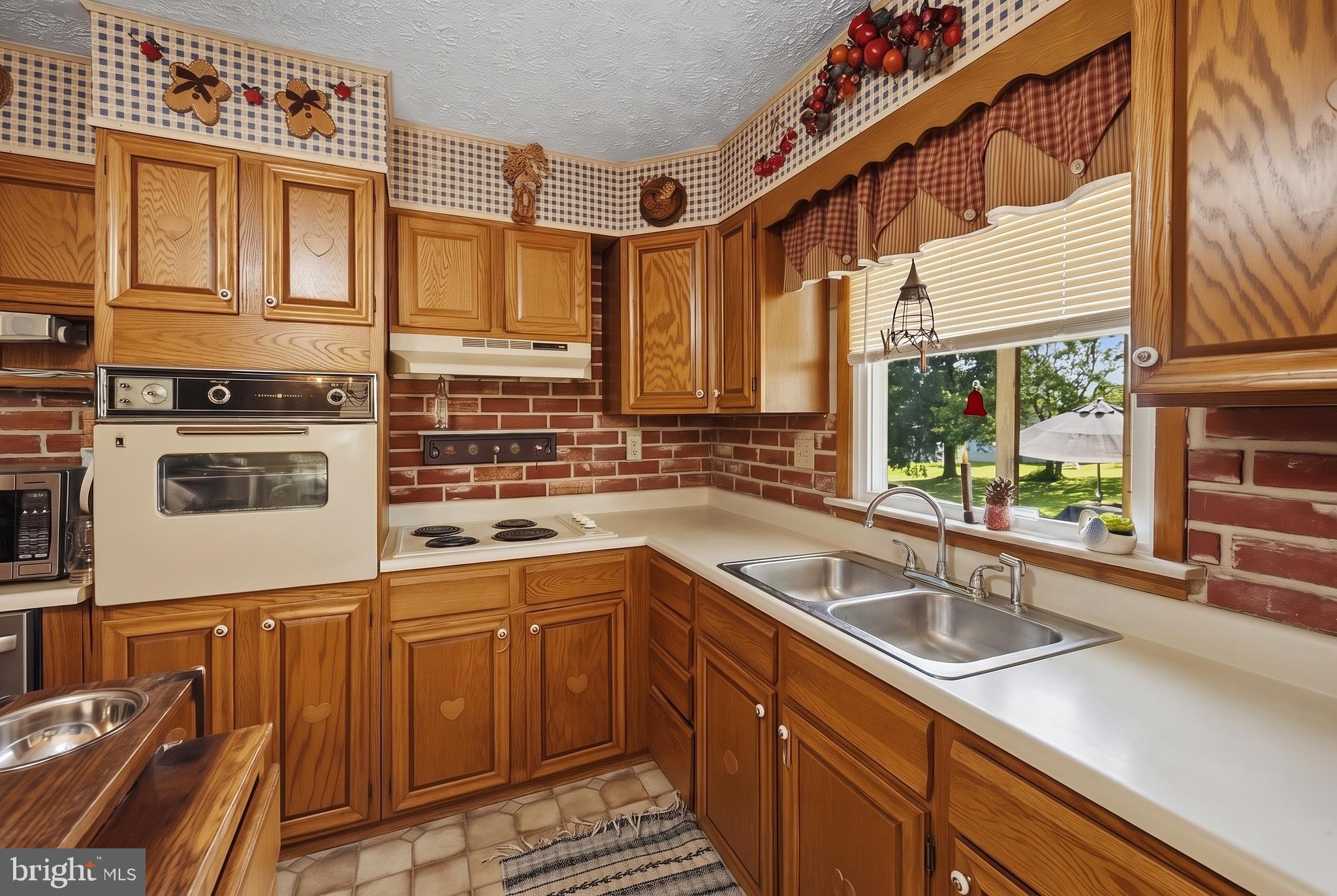 MT LAKE PARK - Residential