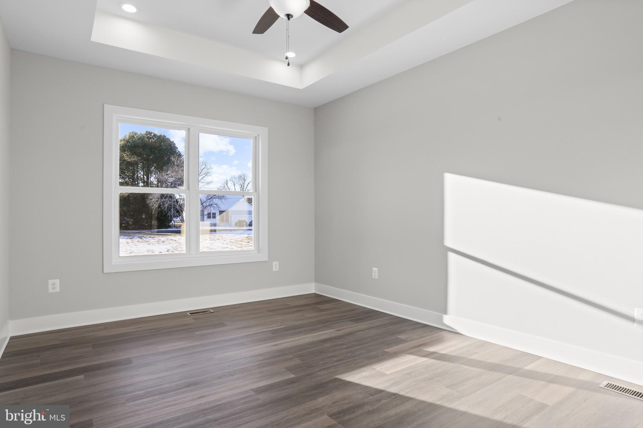 GLEBE HARBOR - Residential