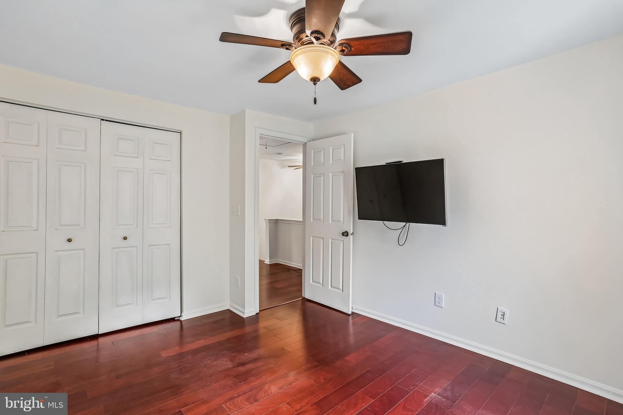 MILL CREEK - Residential