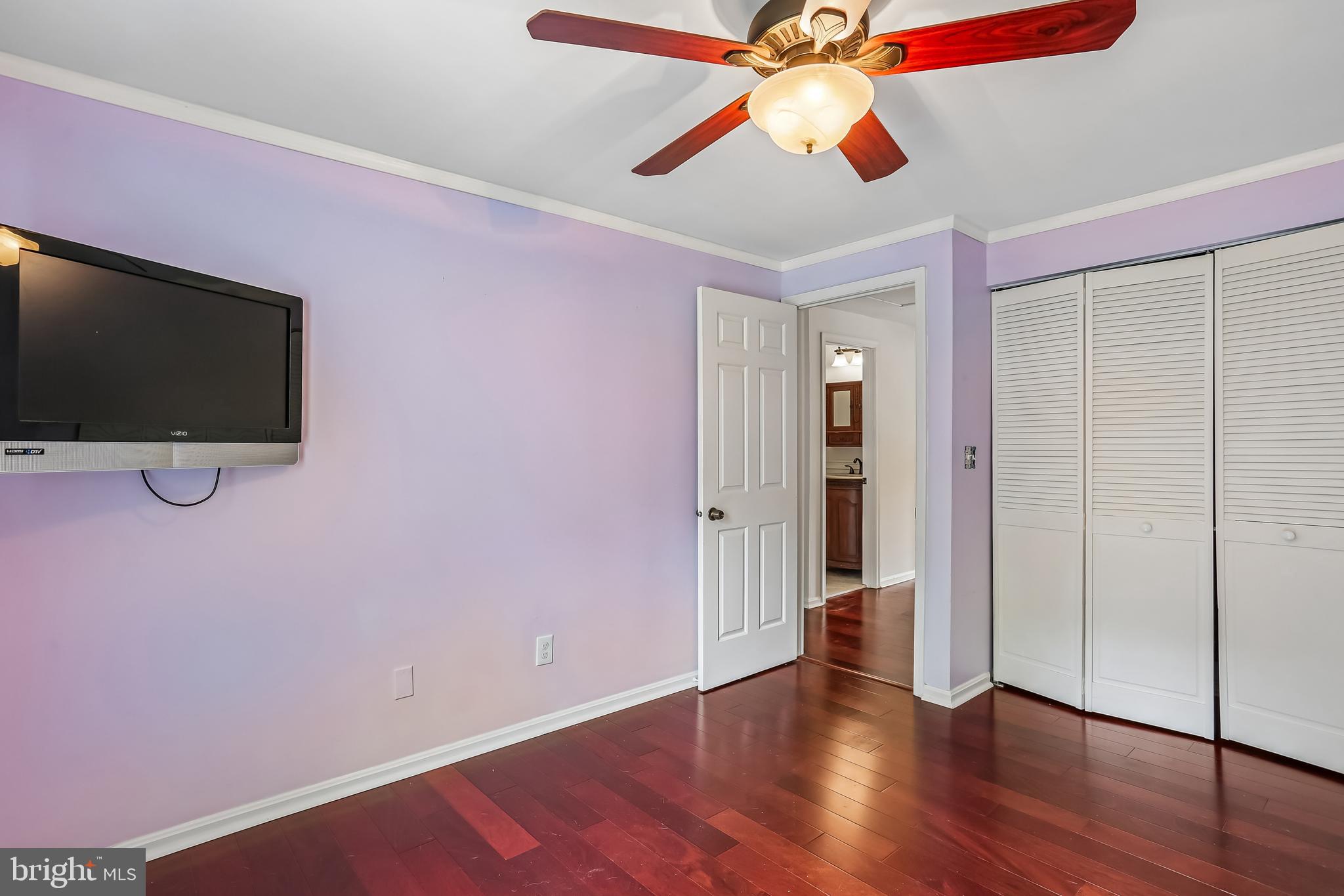 MILL CREEK - Residential