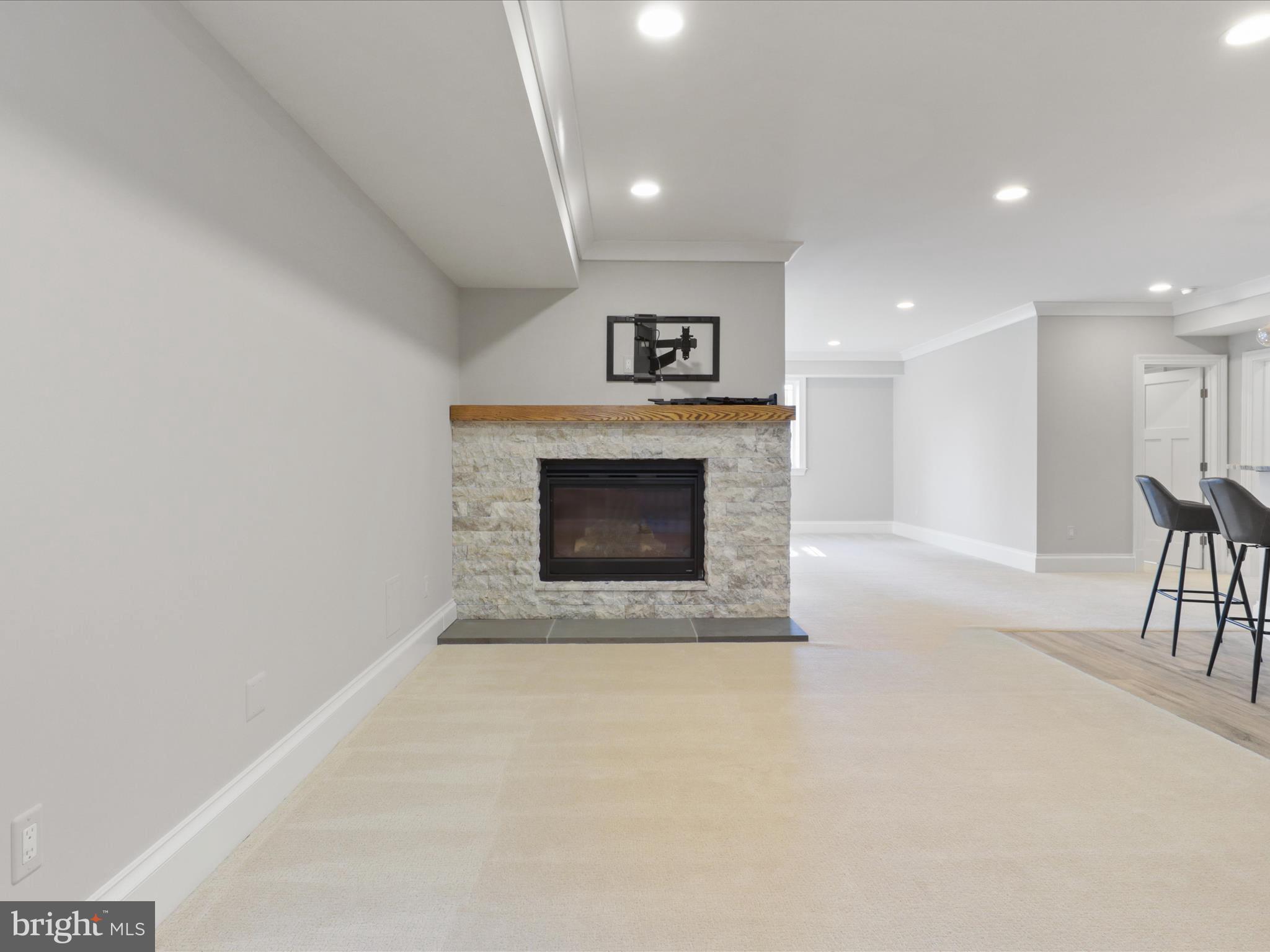 ROSEMONT - Residential