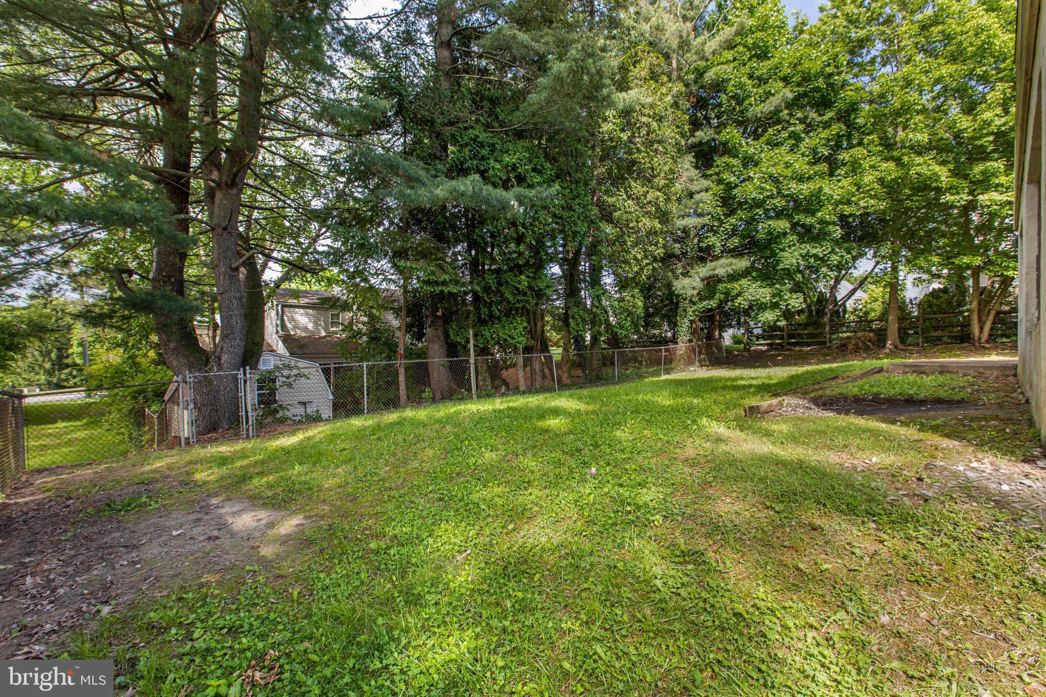 LAFAYETTE HILL - Residential