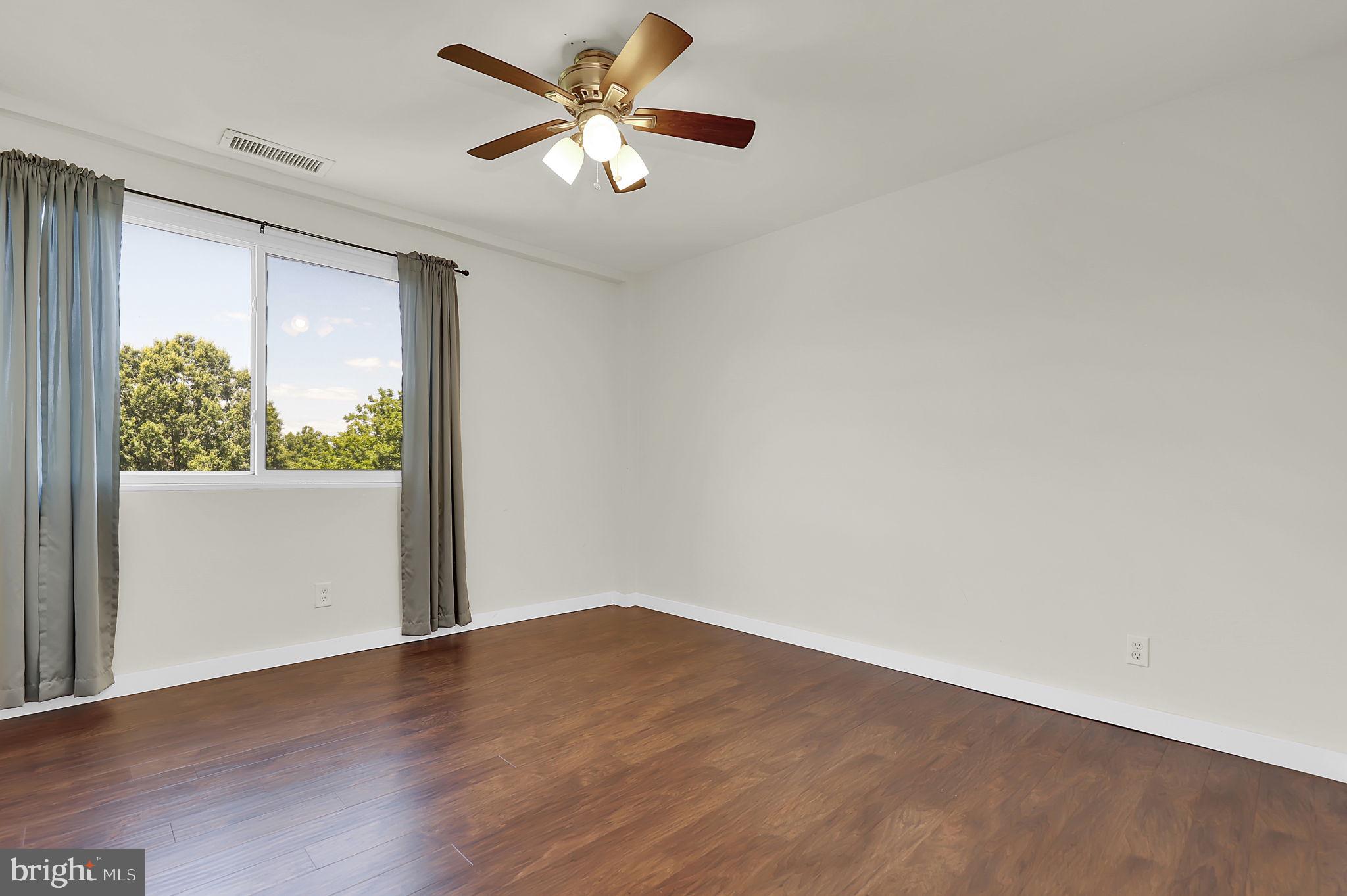 THAYER TOWERS - Residential