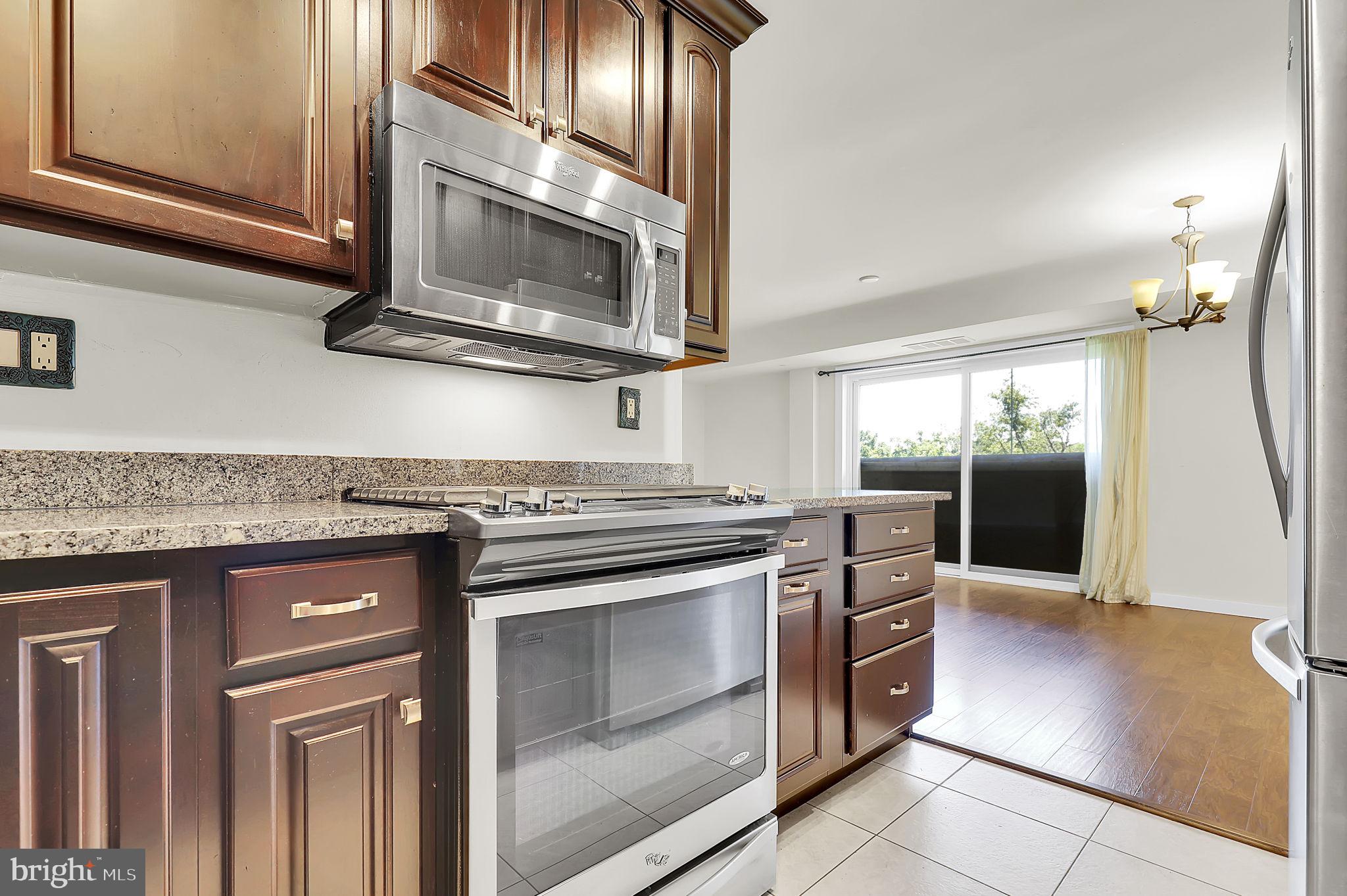 THAYER TOWERS - Residential