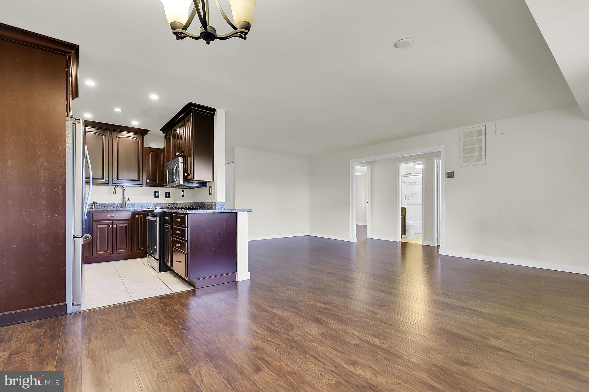 THAYER TOWERS - Residential