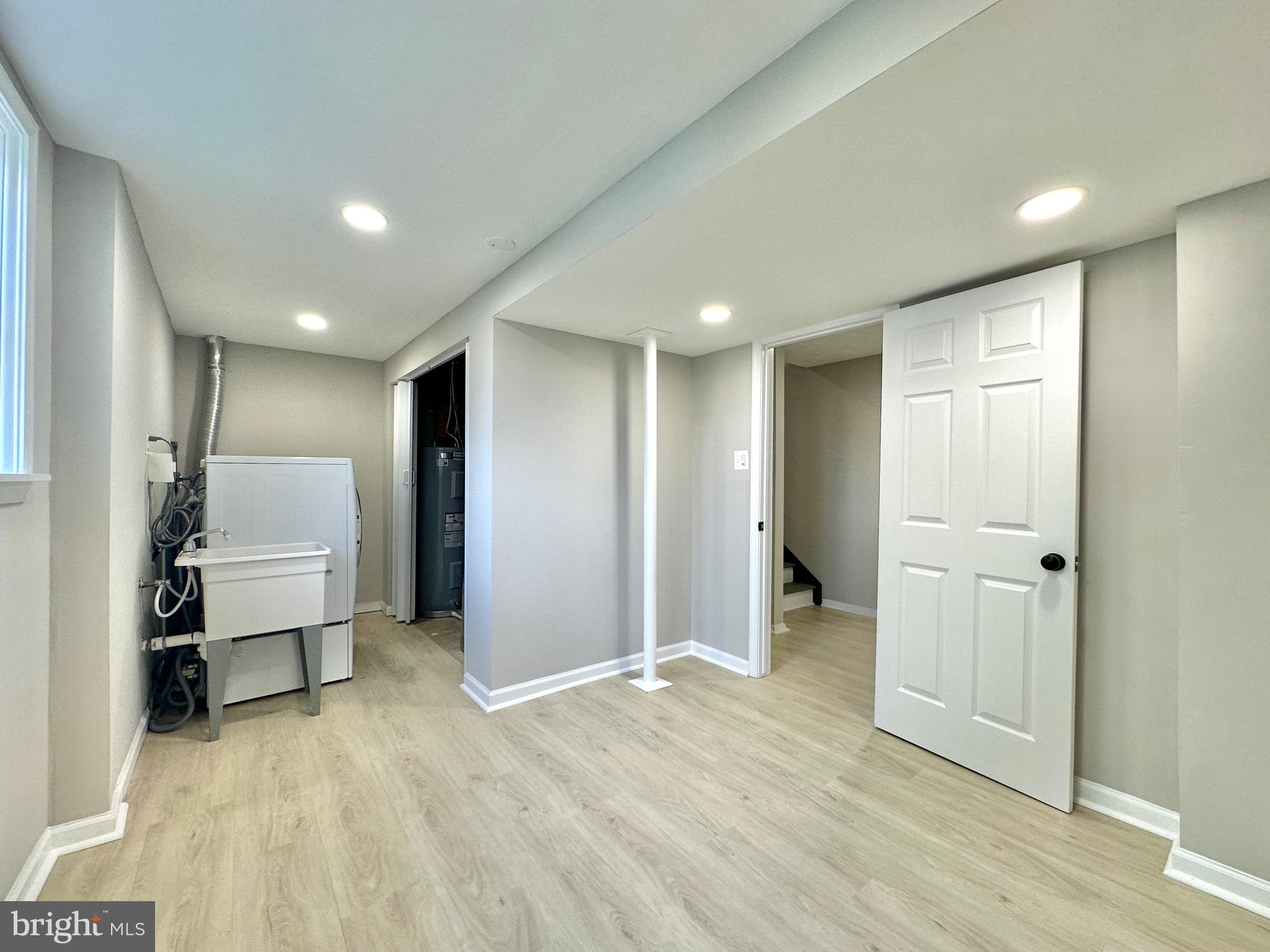 LITTLE ROCKY RUN - Residential Lease