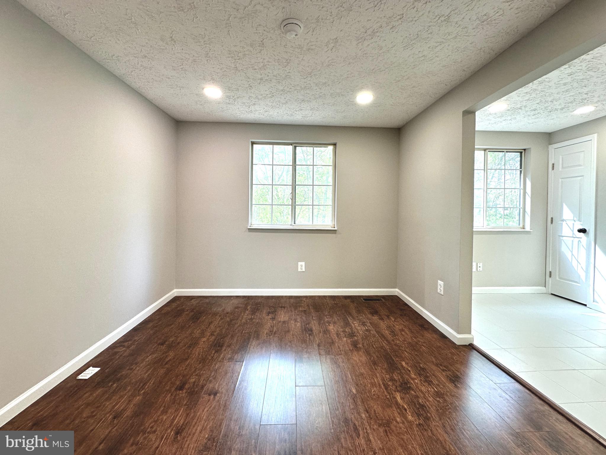 LITTLE ROCKY RUN - Residential Lease