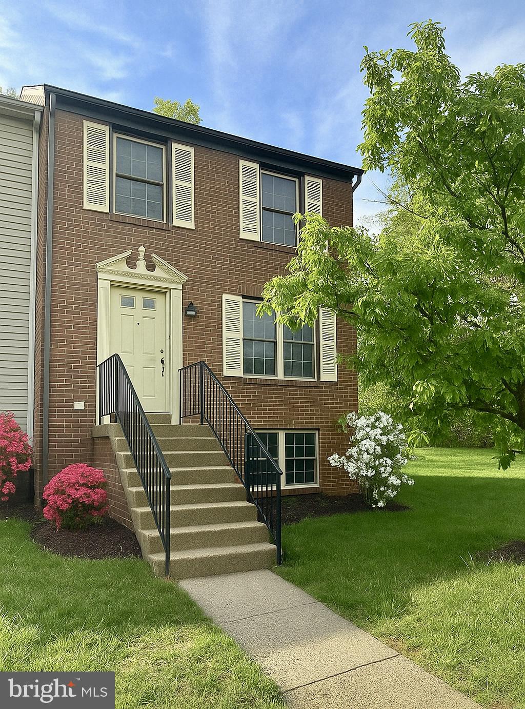 LITTLE ROCKY RUN - Residential Lease