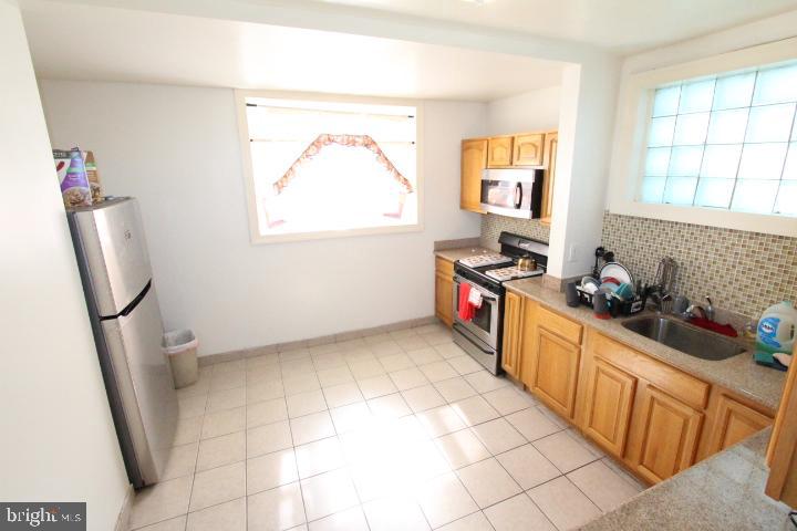 LAWNCREST - Residential