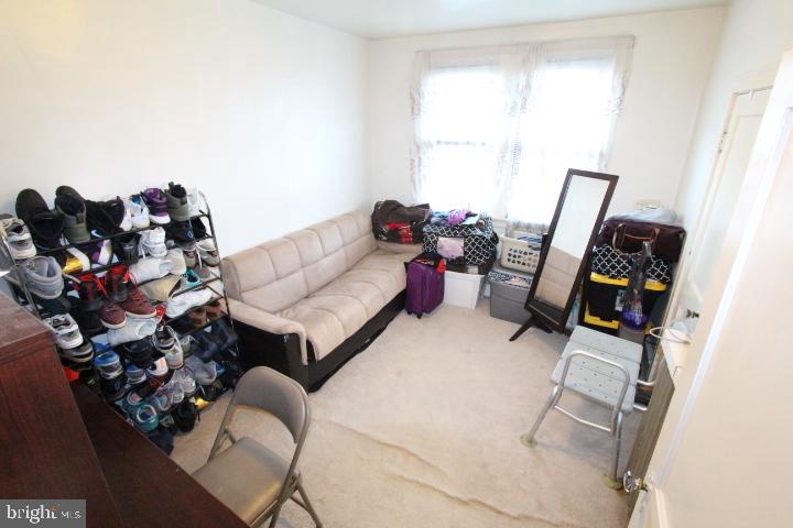 LAWNCREST - Residential
