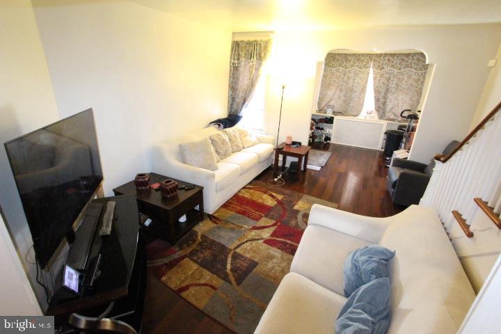 LAWNCREST - Residential