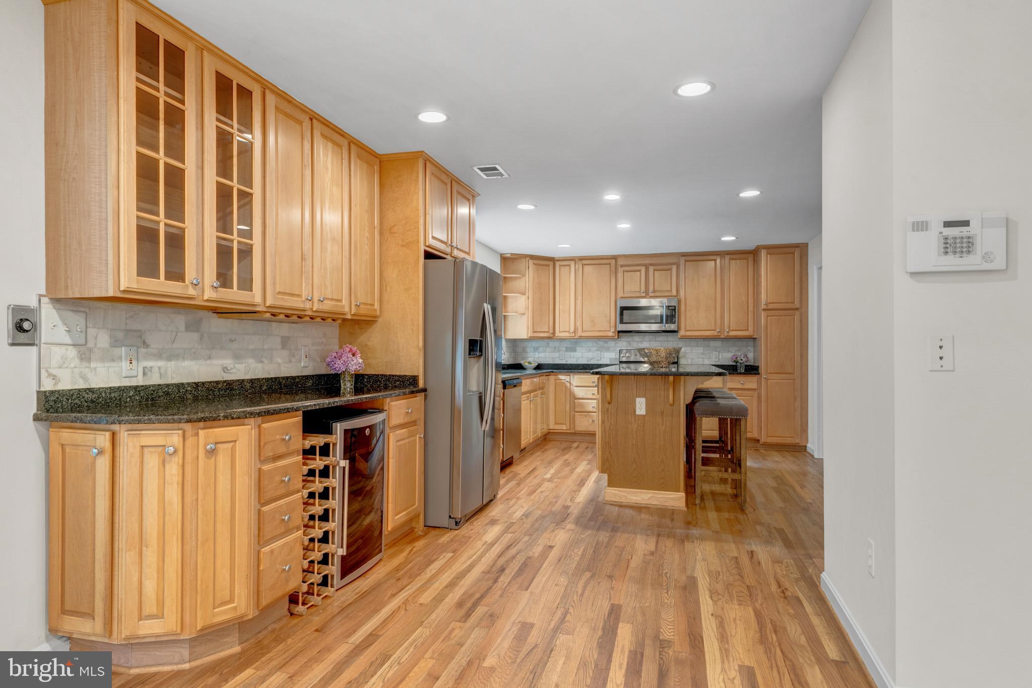 RESTON - Residential
