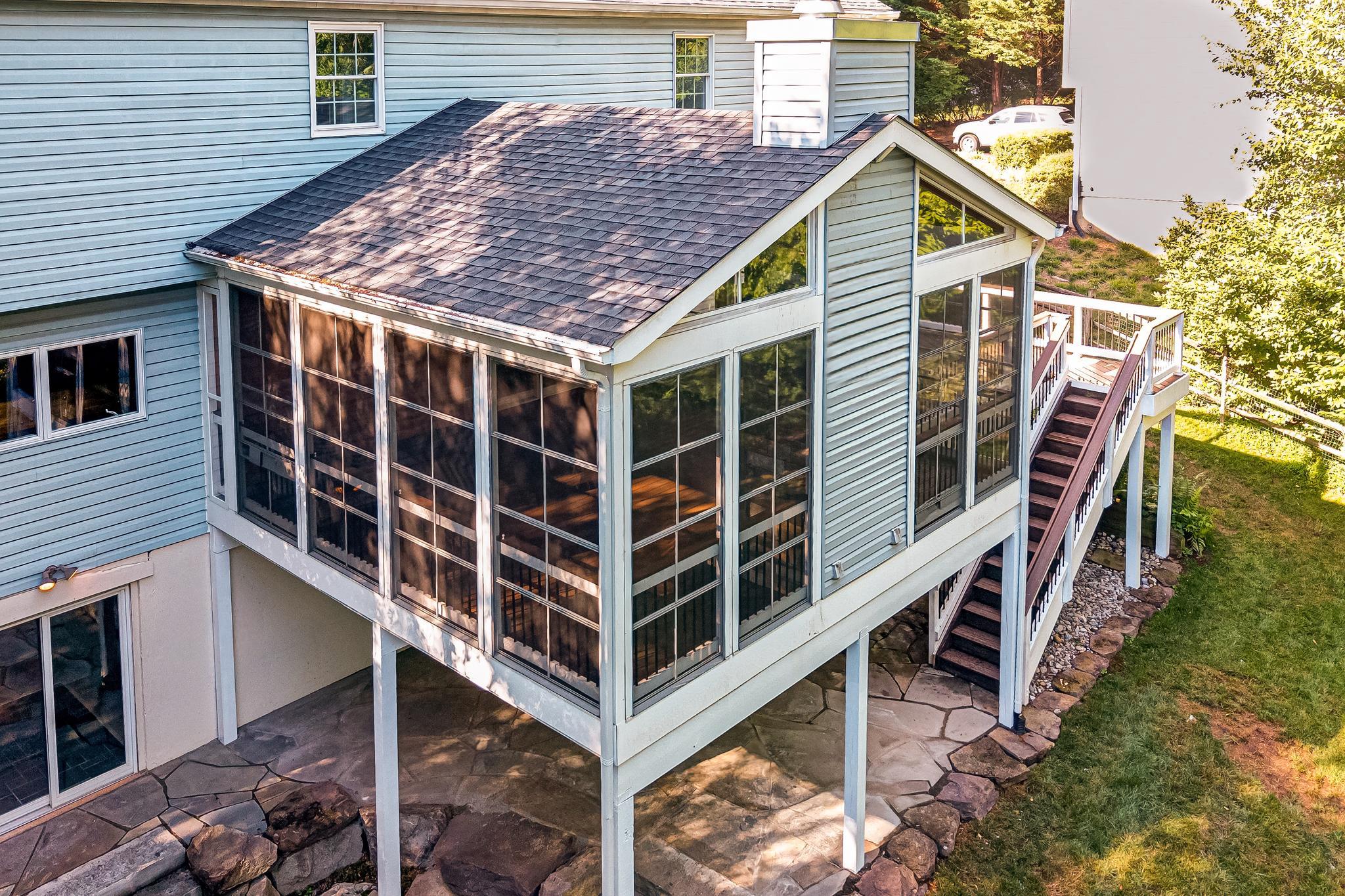 RESTON - Residential