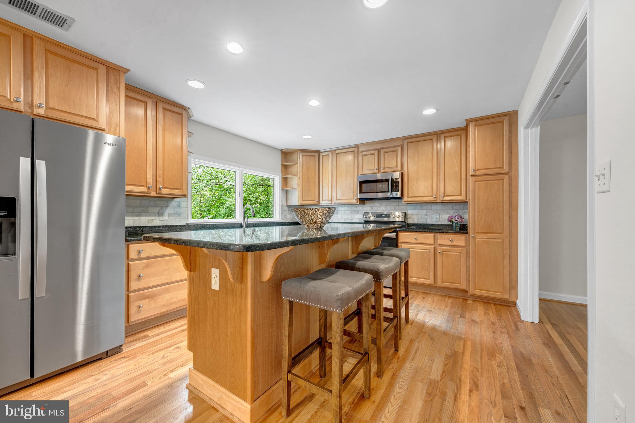 RESTON - Residential