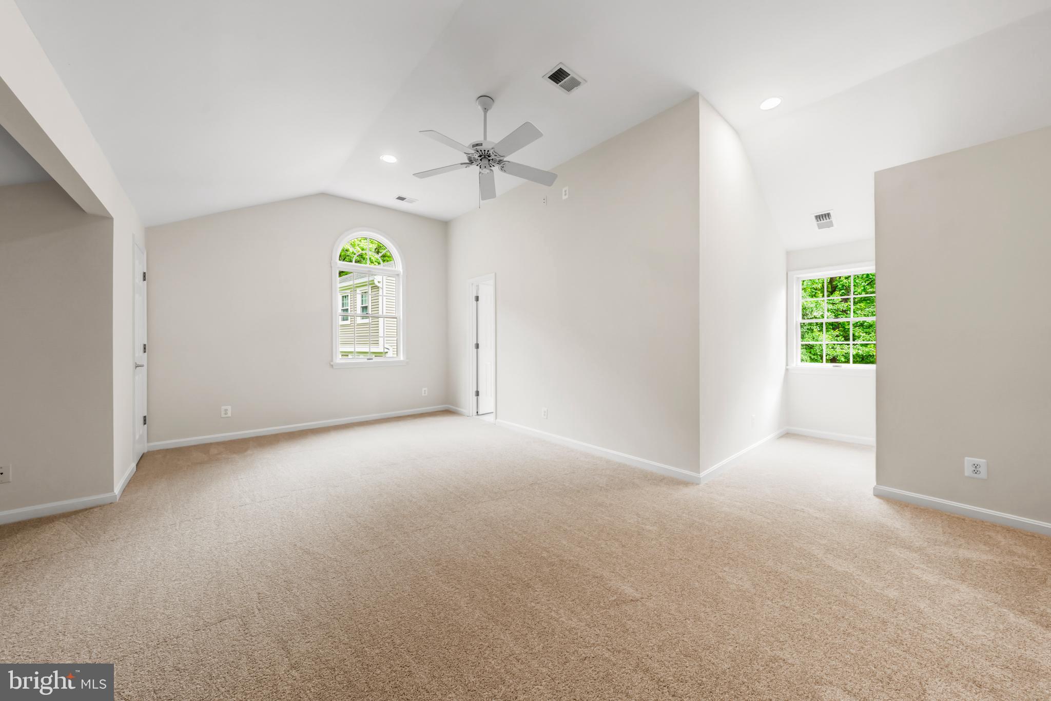 RESTON - Residential