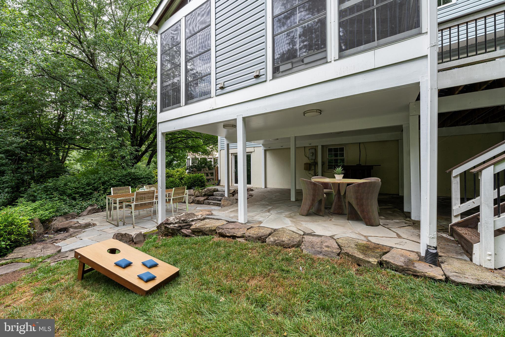 RESTON - Residential