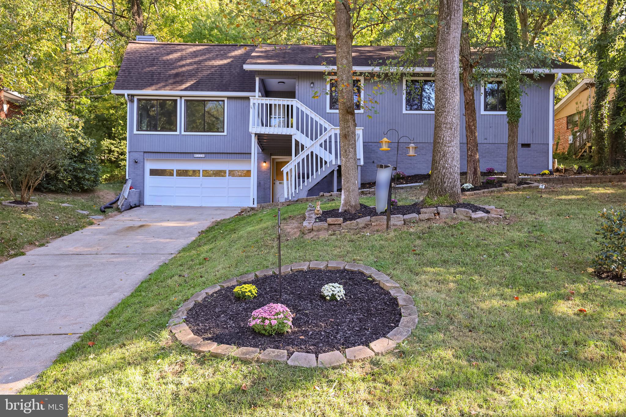 LAKESIDE - Residential