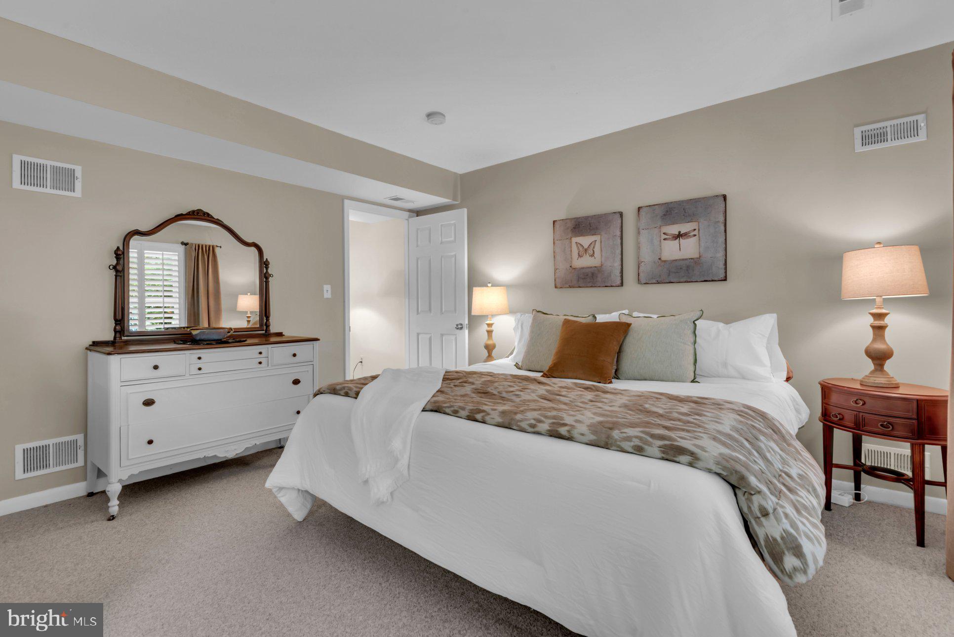 ULMSTEAD ESTATES - Residential