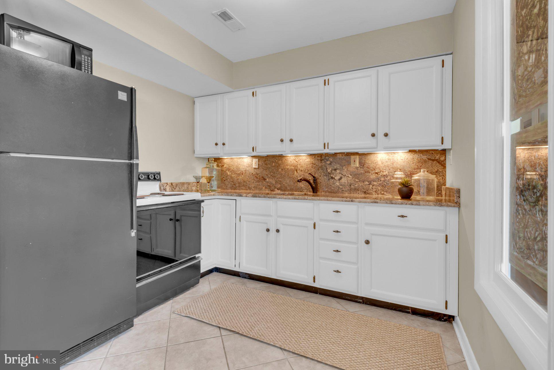 ULMSTEAD ESTATES - Residential