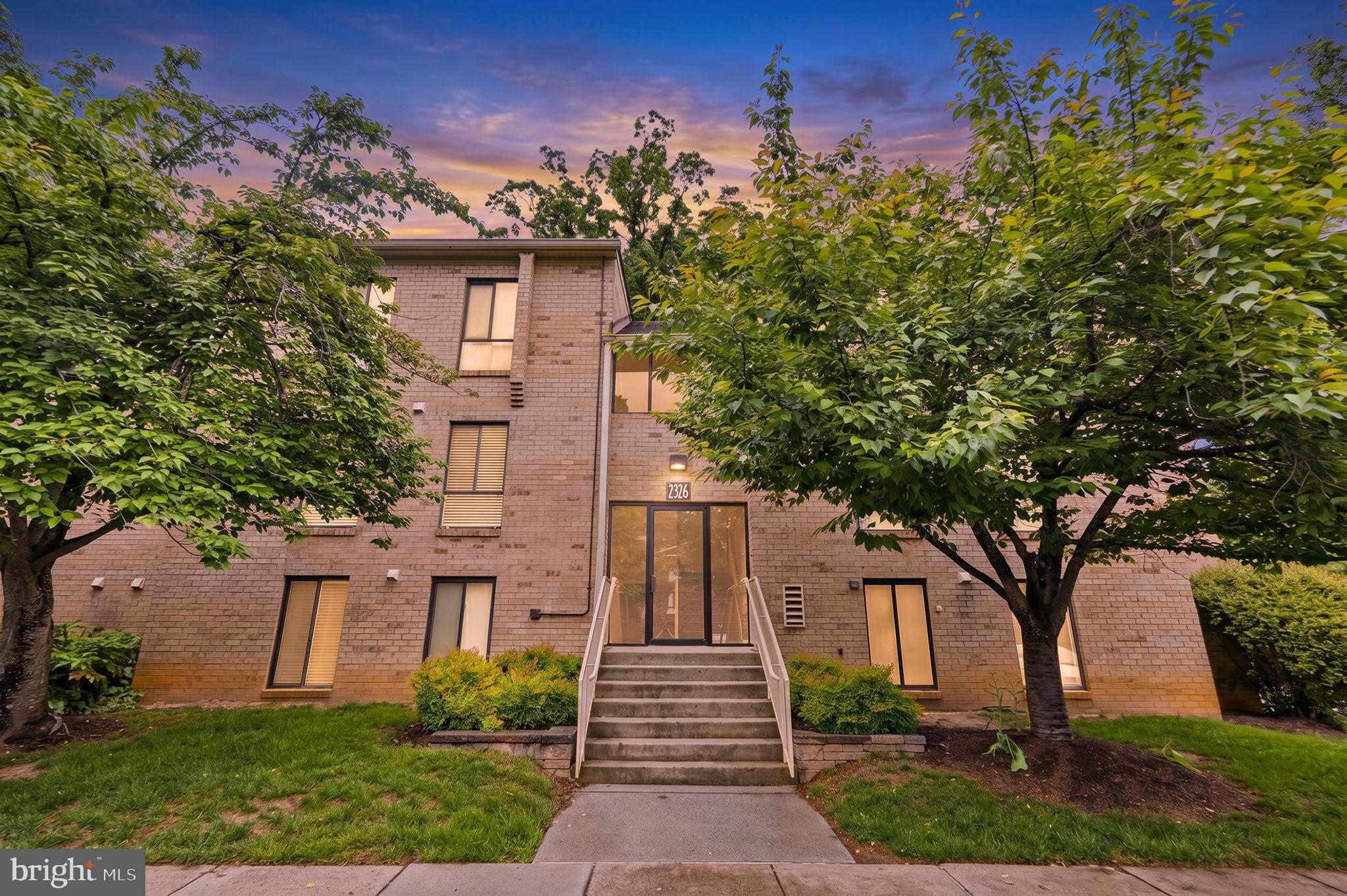 GLENVALE CONDO - Residential