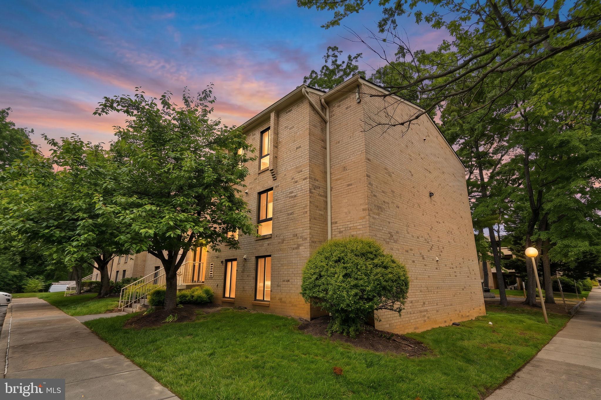 GLENVALE CONDO - Residential