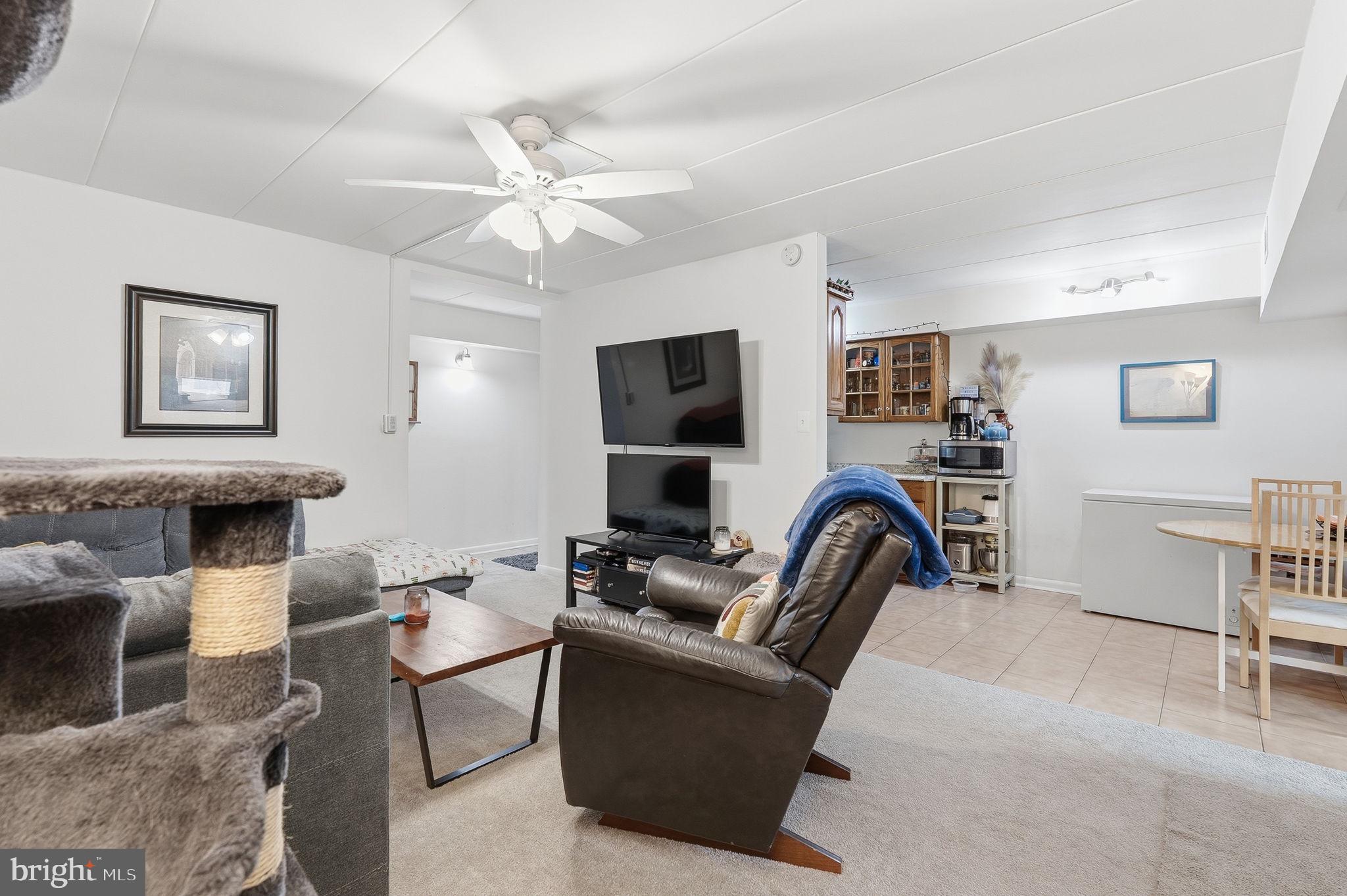 GLENVALE CONDO - Residential