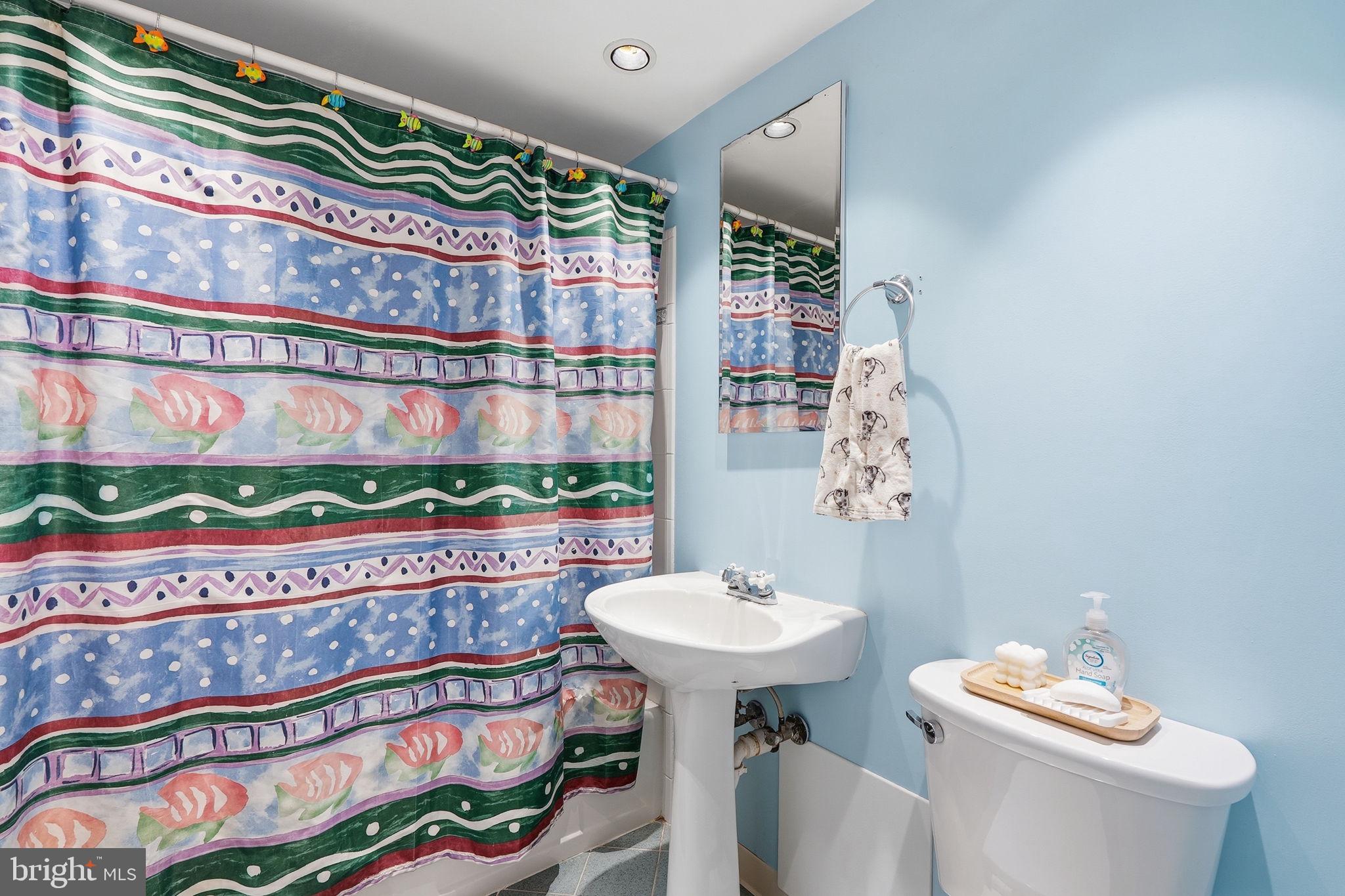 GLENVALE CONDO - Residential
