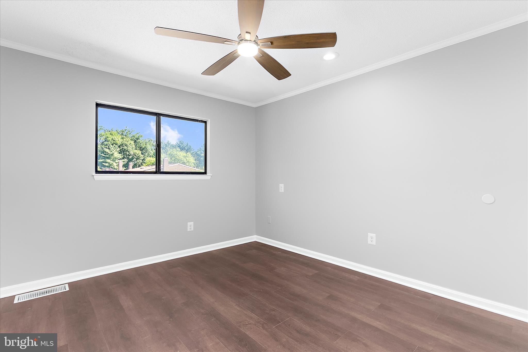 ANNEN WOODS - Residential