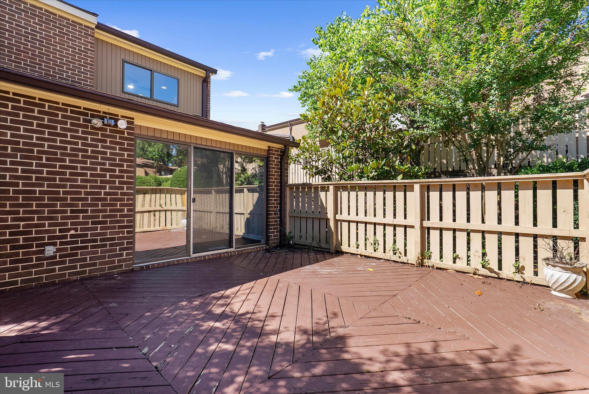 ANNEN WOODS - Residential