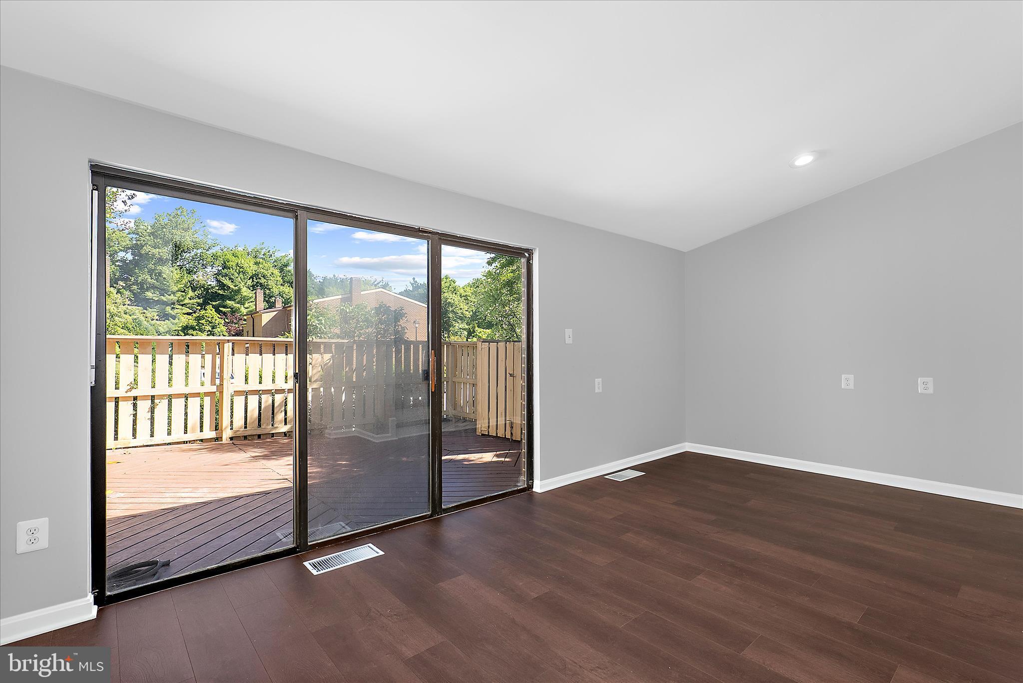 ANNEN WOODS - Residential