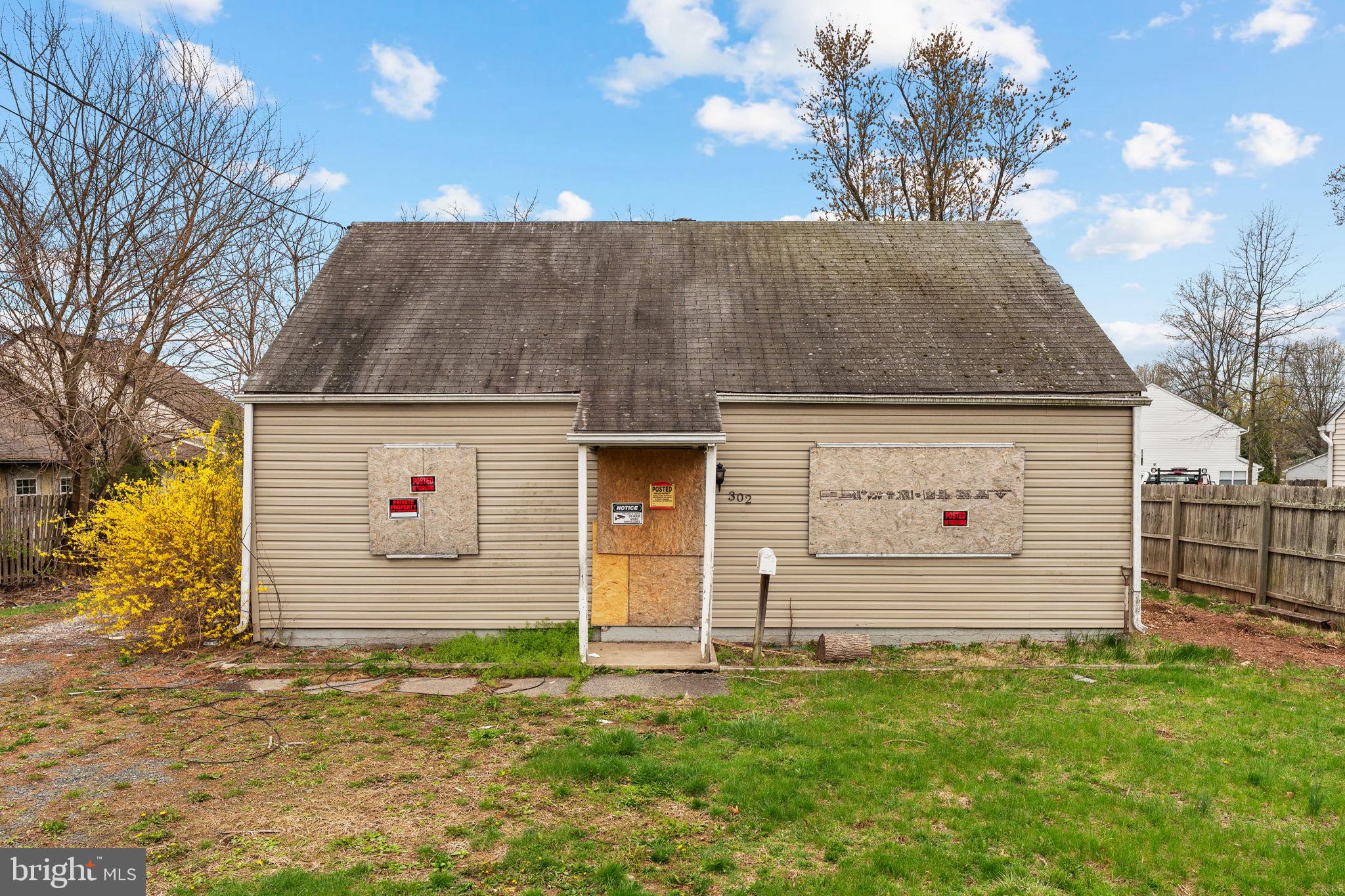 Investor Alert: Unlock North Penn Potential!

This Cape Cod in the sought-after North Penn School District is a blank canvas, primed for your vision! Already demoed and cleaned, this investment opportunity boasts an estimated after repair value of $425k-$450k. Currently configured as a 4 bed, 1 bath. The seller is willing to share architect plans for a modern 3 bed, 2.5 bath renovation with an acceptable offer.  A spacious first-floor great room provides ample potential for entertaining. Enjoy the convenience of nearby public transportation, amenities, and easy access to the North East Extension for effortless commuting.

Don't miss out on this chance to create a stunning home in a prime location! Contact us today to explore the possibilities.