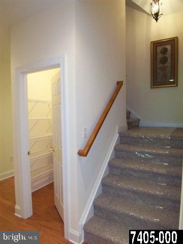 STONE HILL - Residential