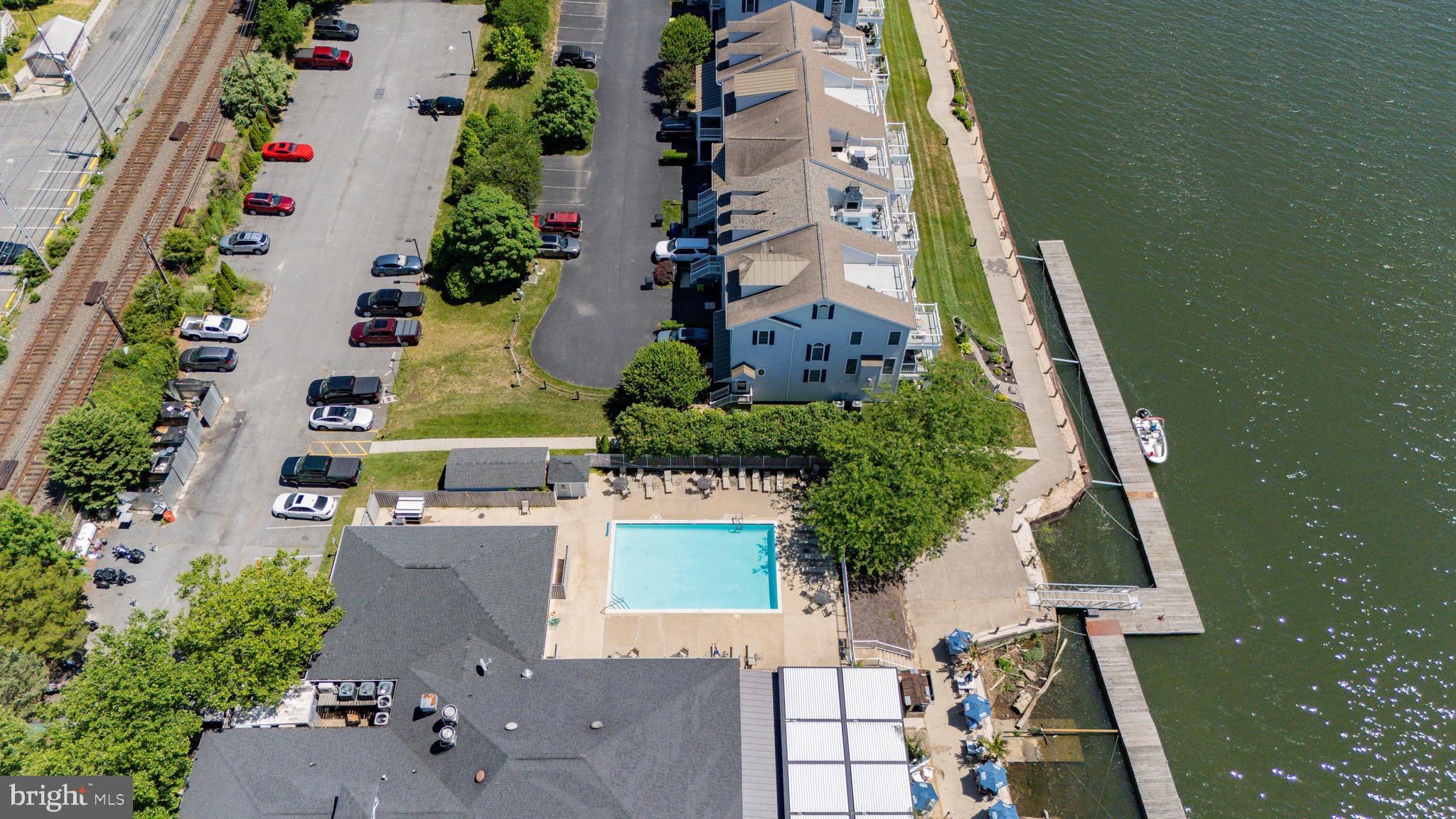 TOMES LANDING - Residential